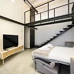 Loft Palazzo D'amelj Lägenhet *