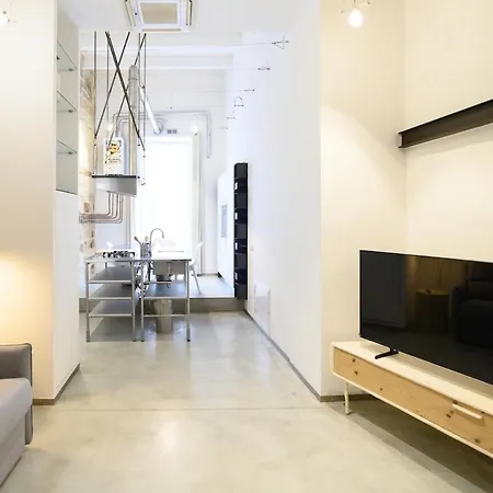 아파트 Loft Palazzo D'amelj Nel Centro Storico Di *