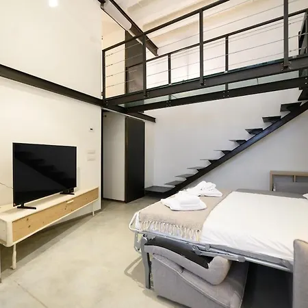 Loft Palazzo D'amelj Nel Centro Storico Di 아파트 *